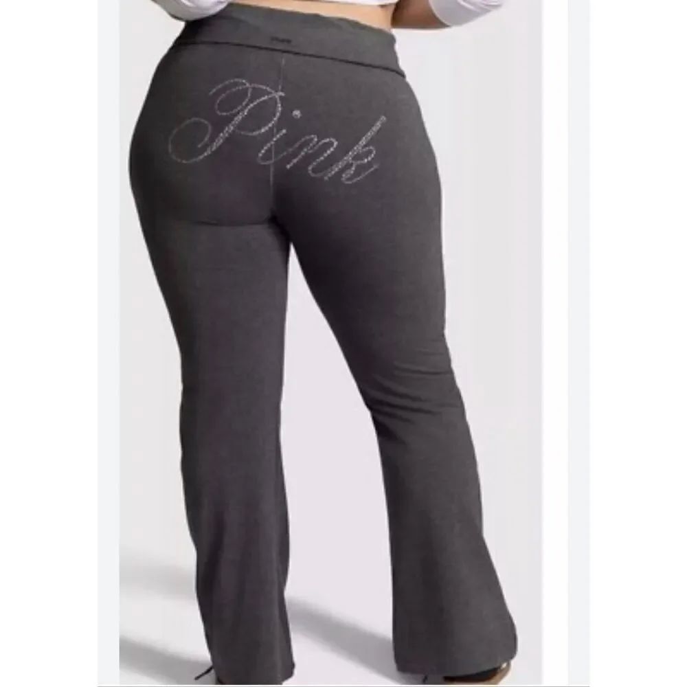 VS PINK bling heritage logo on butt flare yoga leggings pants xxl/2xl NwT